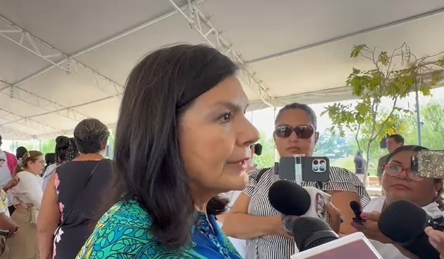 Llama Yolanda Osuna a comerciantes a evitar venta de pirotecnia en zonas concurridas