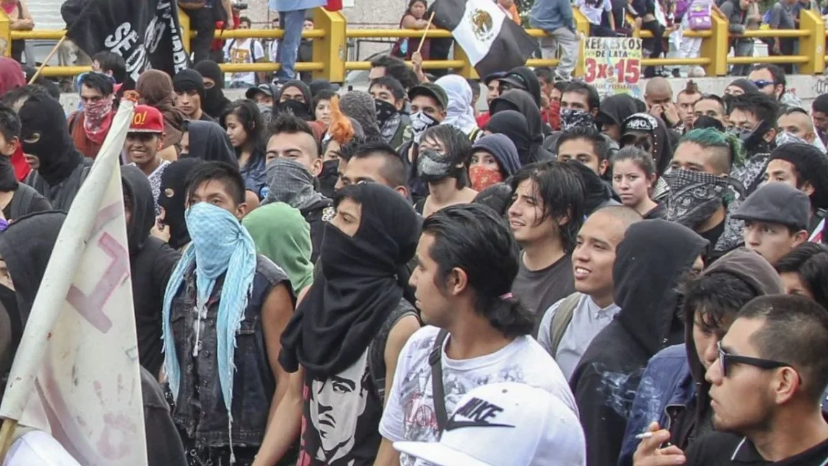 Policía lesionada en marcha del 2 de octubre continúa en rehabilitación por quemaduras