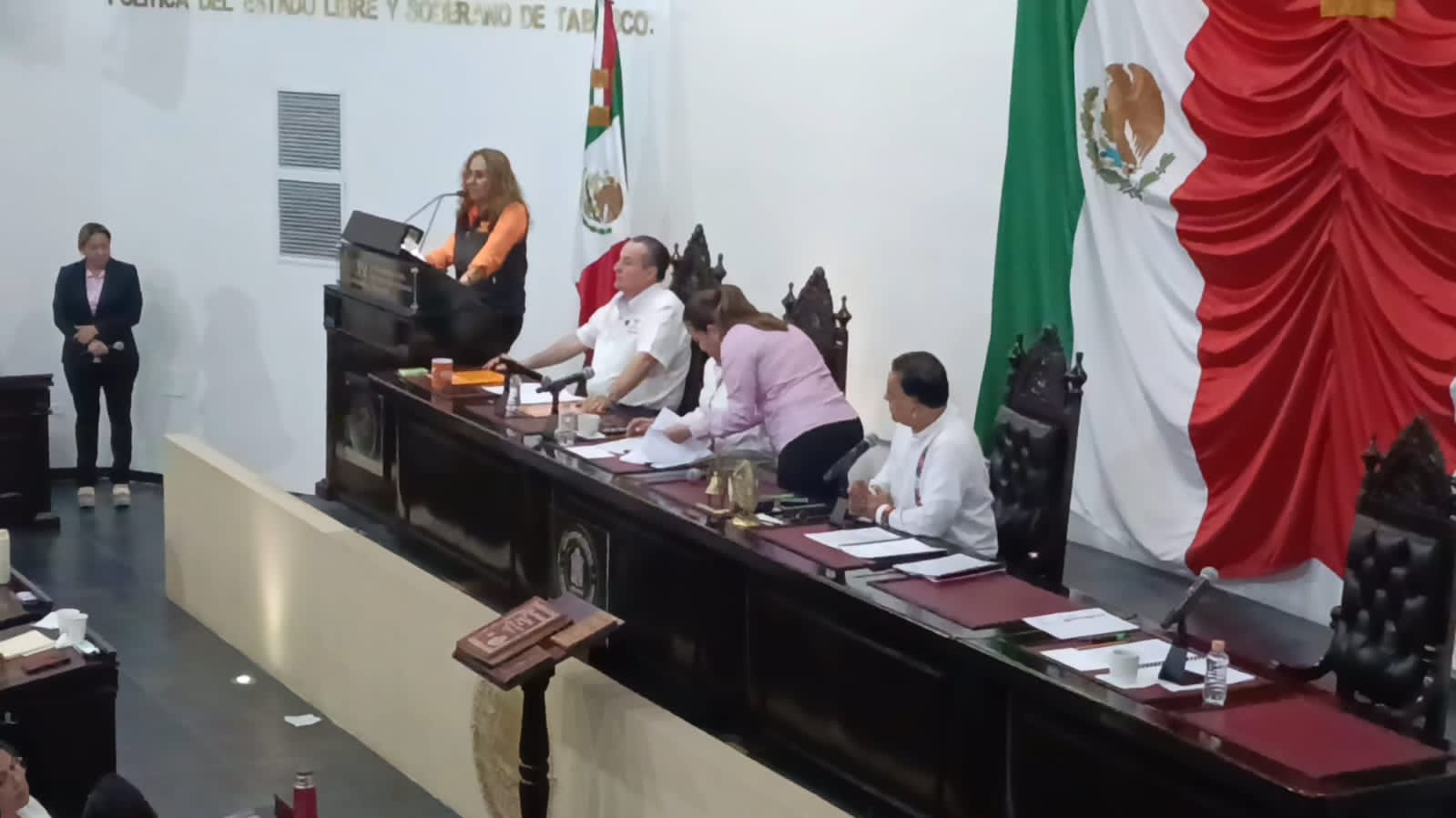 MC propone “Ley Nicole” para prohibir cirugías estéticas en menores