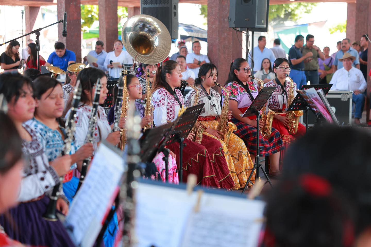 Deleita concierto de “Mujeres del Viento Florido” a zona indígena de Tamulté de la Sabanas