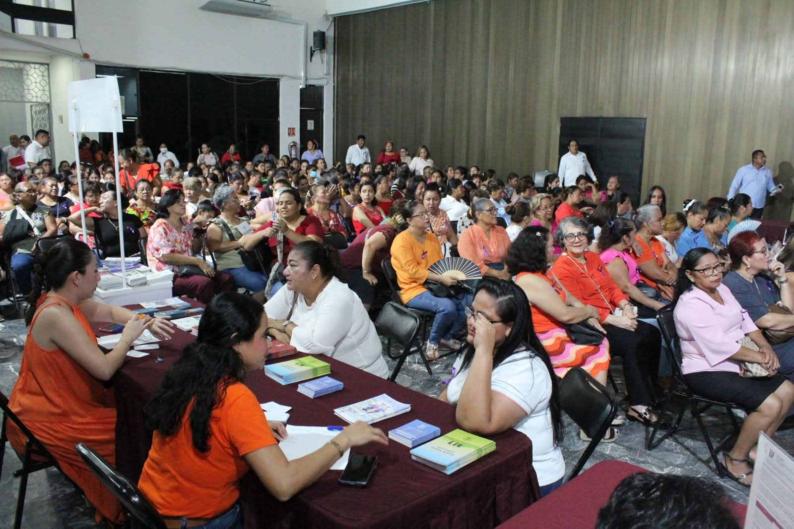 Voluntariado de la LXV Legislatura llevó a cabo Jornada de Atención Especializada en favor de las mujeres