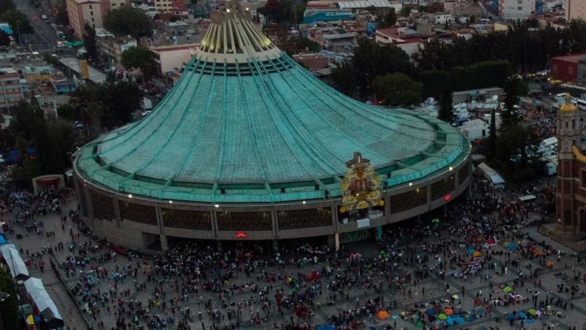 Inicia entrega de tarjetones vehiculares por Operativo Basílica 2025