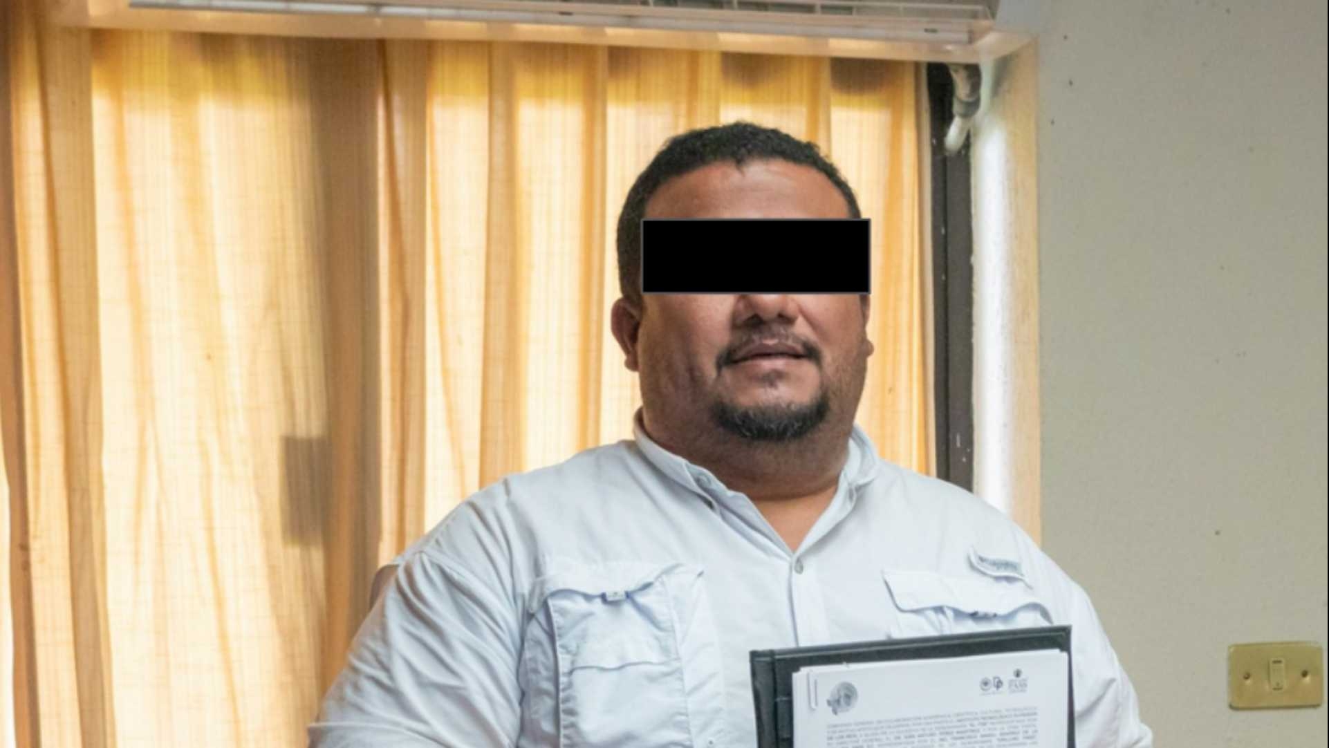 Detienen a exdirector del Tecnológico de Los Ríos por presunto abuso sexual y extorsión