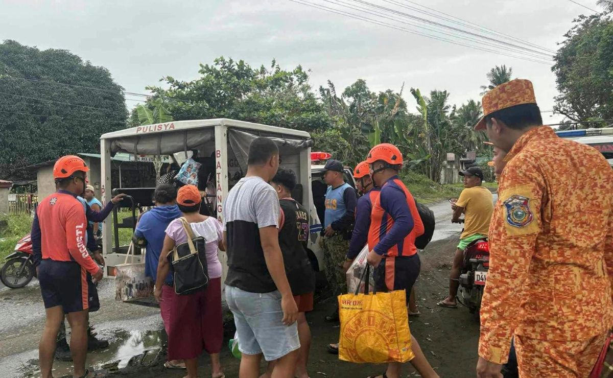 Filipinas evacúa a casi un millón de personas ante la llegada del supertifón Fung-wong