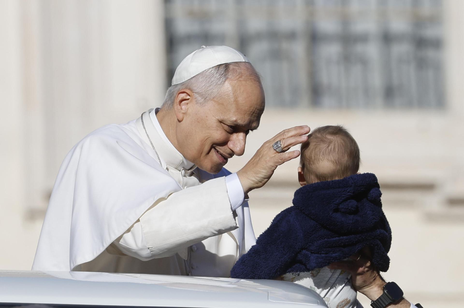 León XIV pide fraternidad en un mundo repleto de guerras y sentimientos de odio