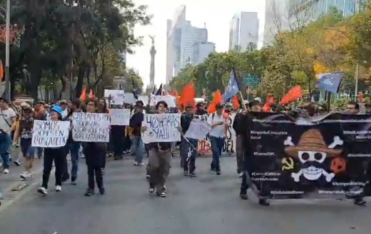 Saldo blanco en la marcha del Movimiento Generación Z México en la CDMX