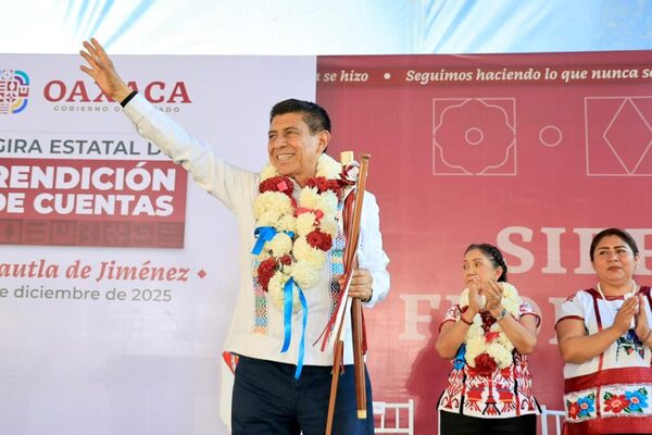 Destaca Salomón Jara Cruz obras sociales y de infraestructura en su informe regional en Cuicatlán