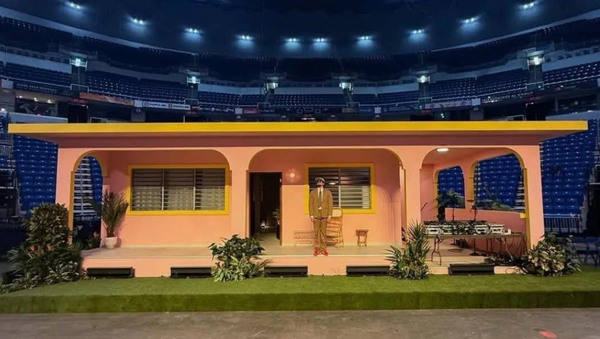 Ocesa responde a quejas masivas por acomodo en concierto de Bad Bunny en México