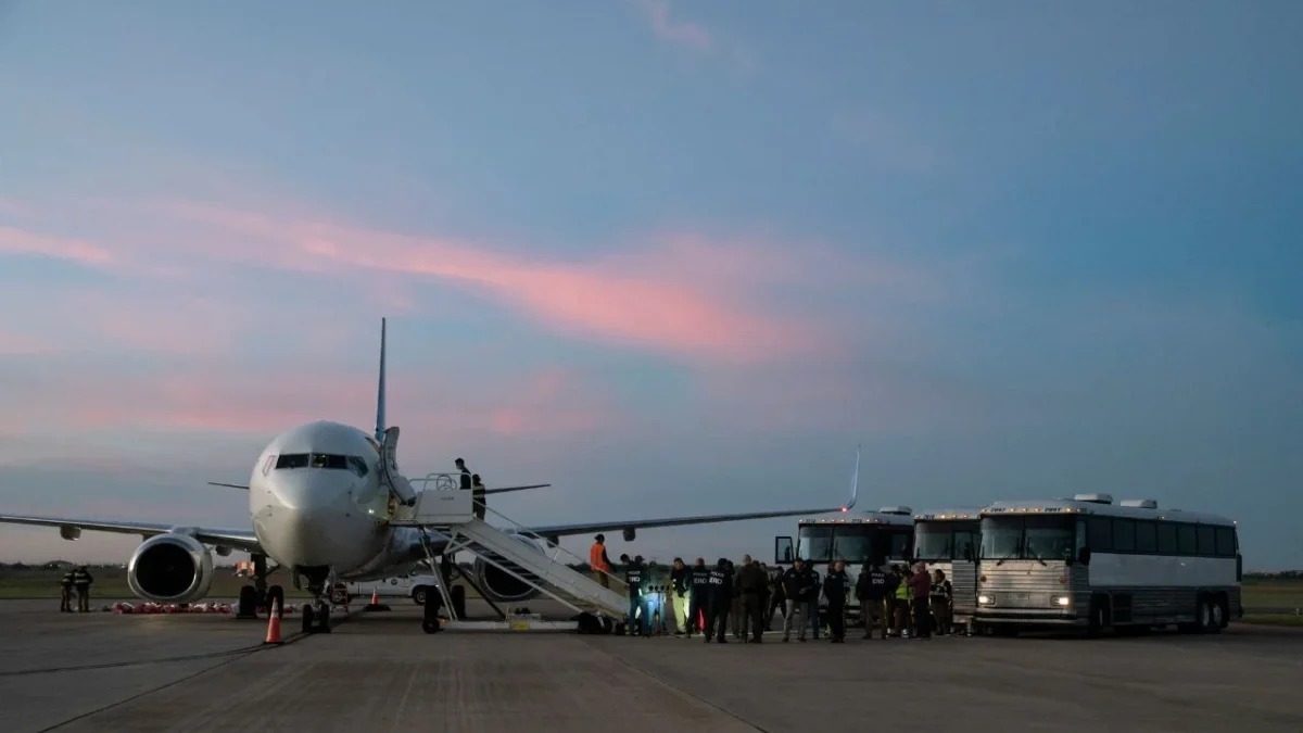 Incentivo navideño endurece política migratoria en Estados Unidos