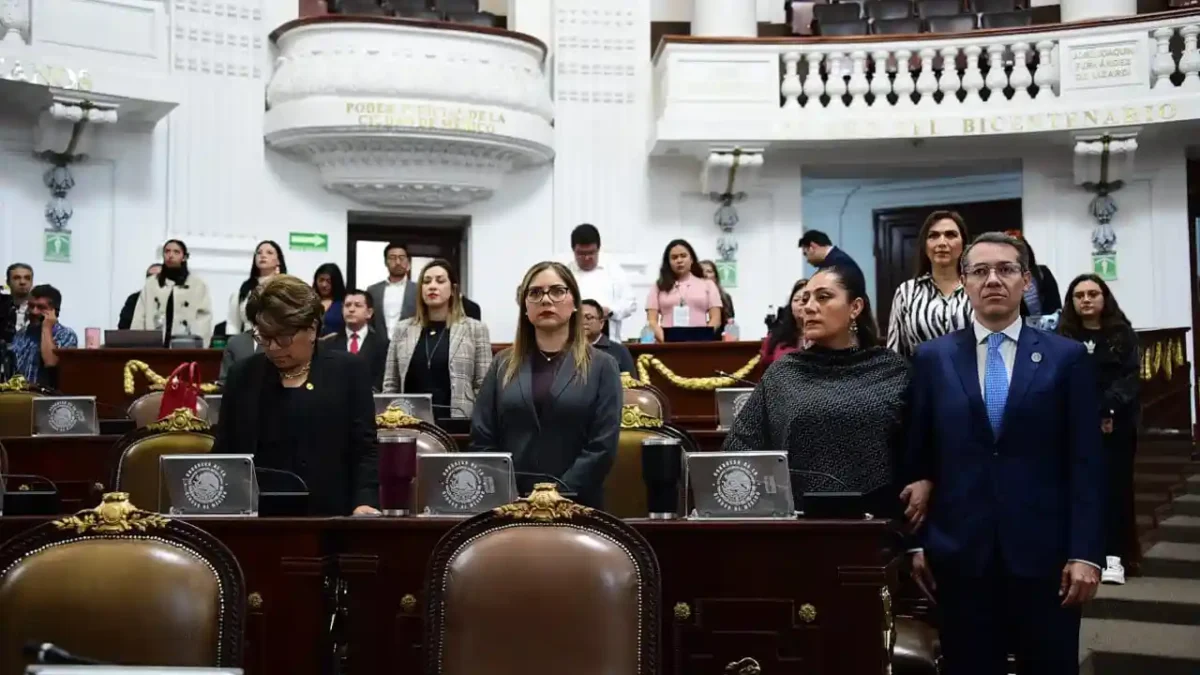 Congreso capitalino honra la memoria de Margarita Molina