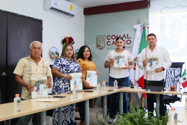 Entrega Ovidio Peralta su Primer Informe de Gobierno al Cabildo de Comalcalco