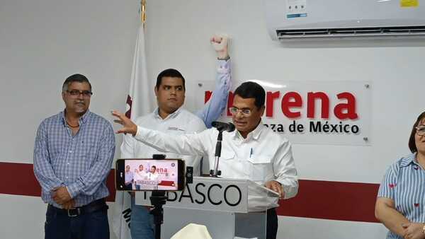 A la oposición se le olvida que privatizó Telmex, el agua, Banamex y muchas más: Jesús Selván