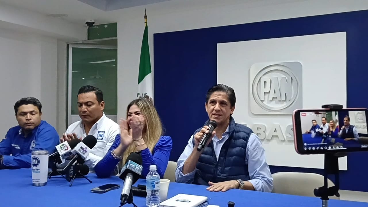 Dupeyrón buscará candidatura del PAN a la alcaldía de Centro en 2027