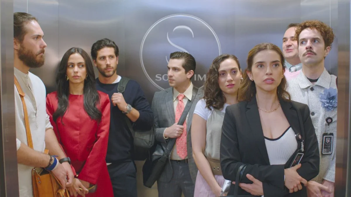 “Amor de oficina” aborda género y poder con humor