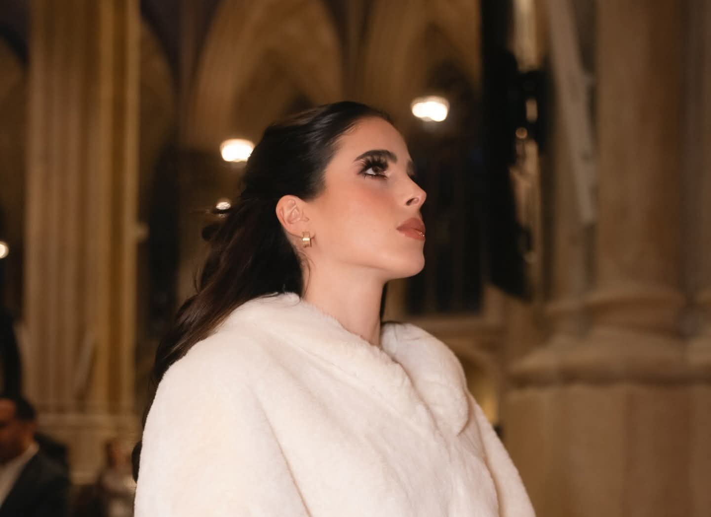 Fátima Bosch visita la Catedral de San Patricio