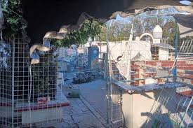 Confirman dos víctimas tras explosión de gas en bazar navideño de Teoloyucan