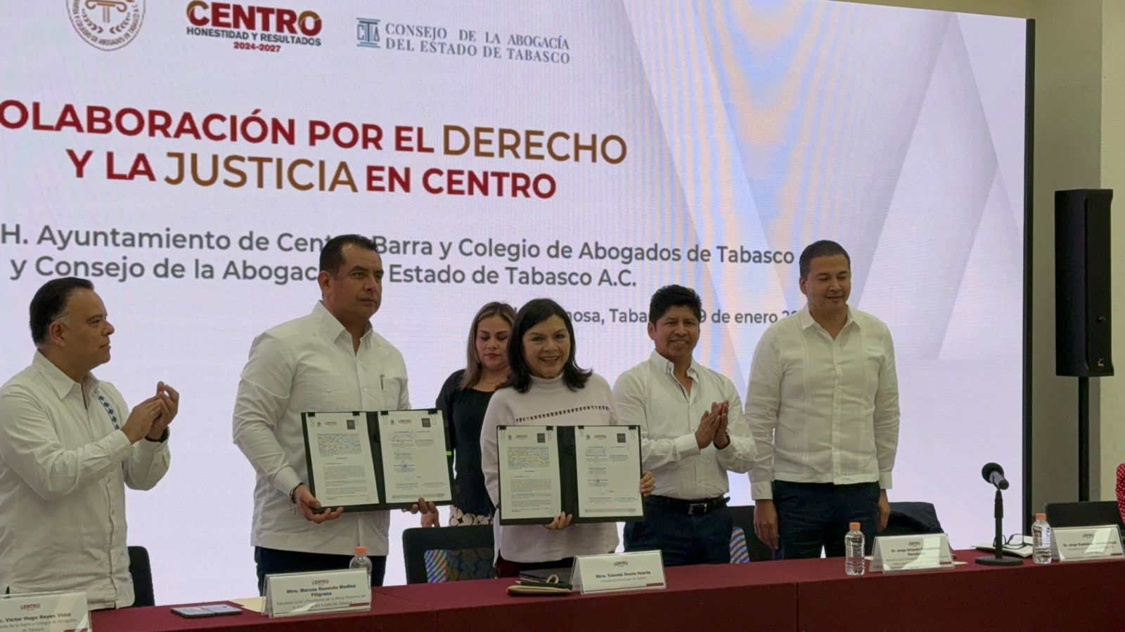 Centro firma convenios para fortalecer atención a mujeres y capacitación jurídica