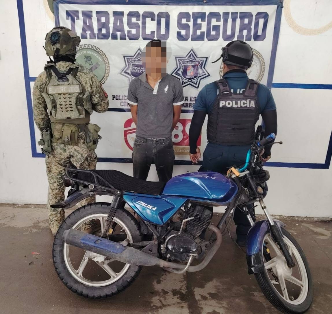 Aseguran moto robada y detienen a un hombre en Comalcalco