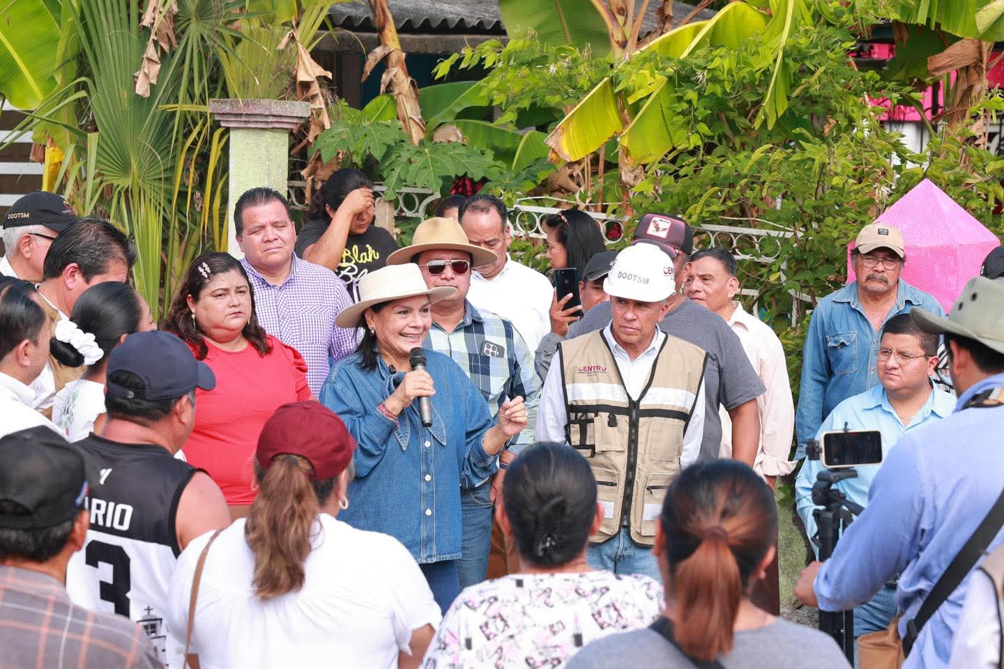 Yolanda Osuna inaugura y supervisa obras integrales de vialidad y red hidráulica en Tamulté de las Sabanas