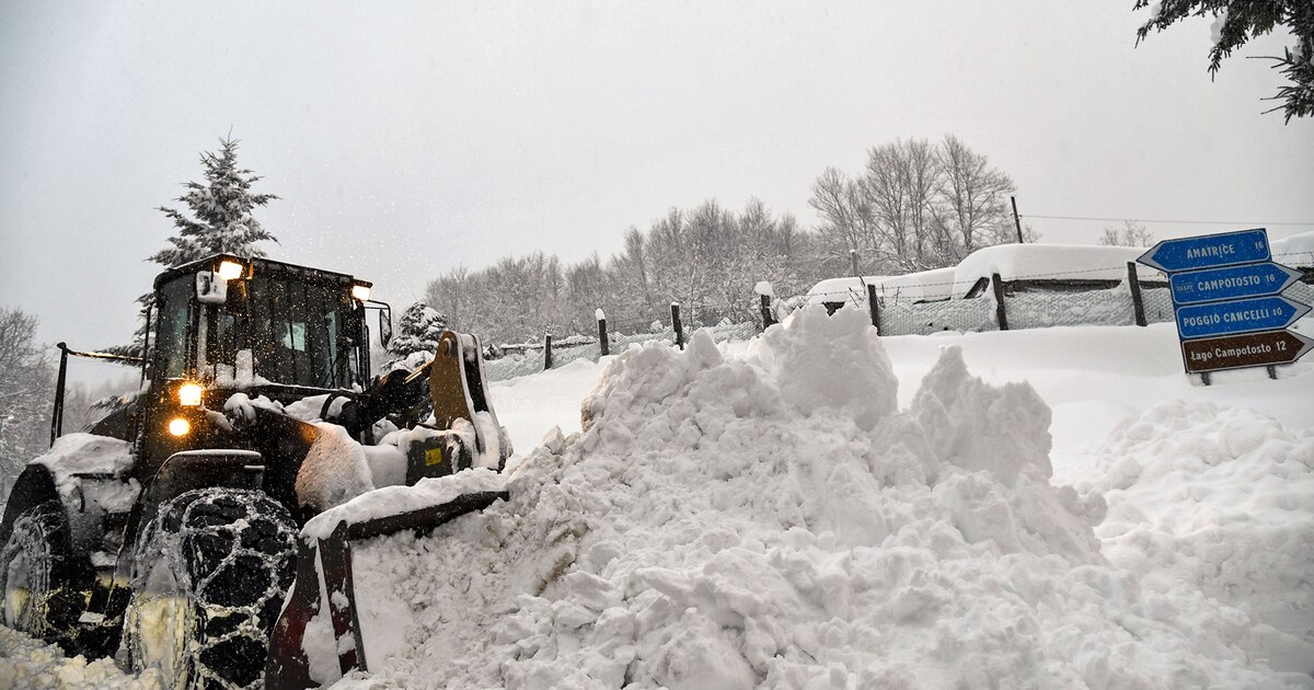 Avalanchas de nieve en Italia dejan tres muertos