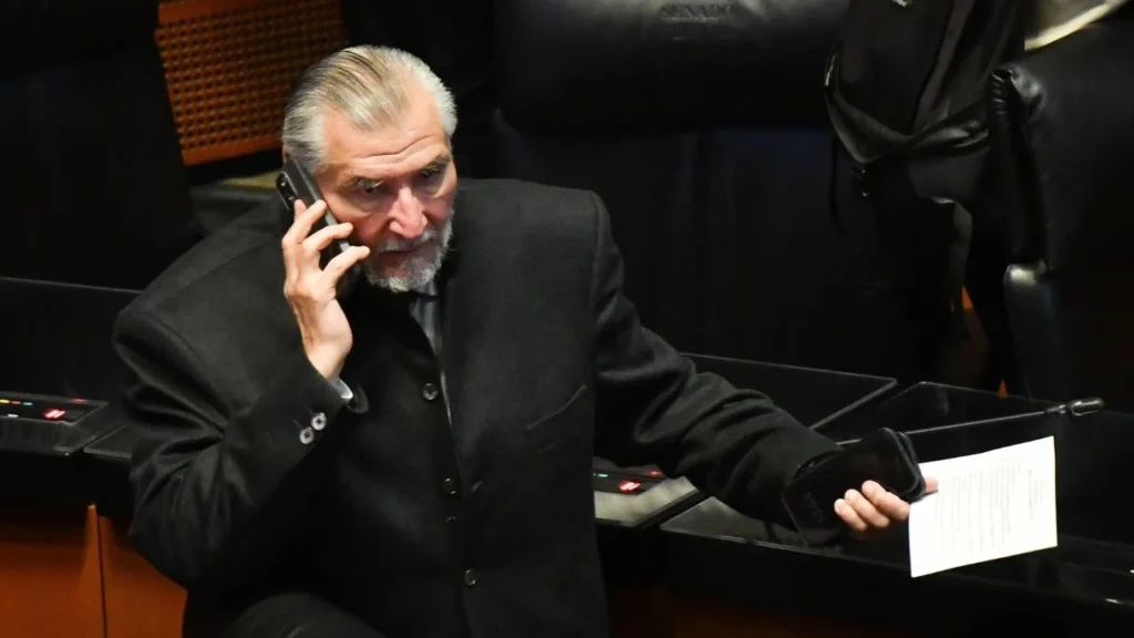 Adán Augusto deja coordinación de Morena en el Senado