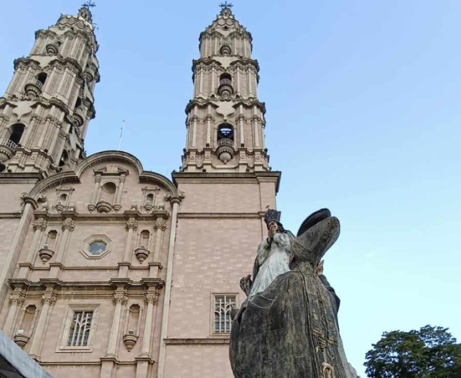 Llama Obispo de Tabasco a jóvenes a acercarse a la fe tras tragedia de estudiante de la UJAT