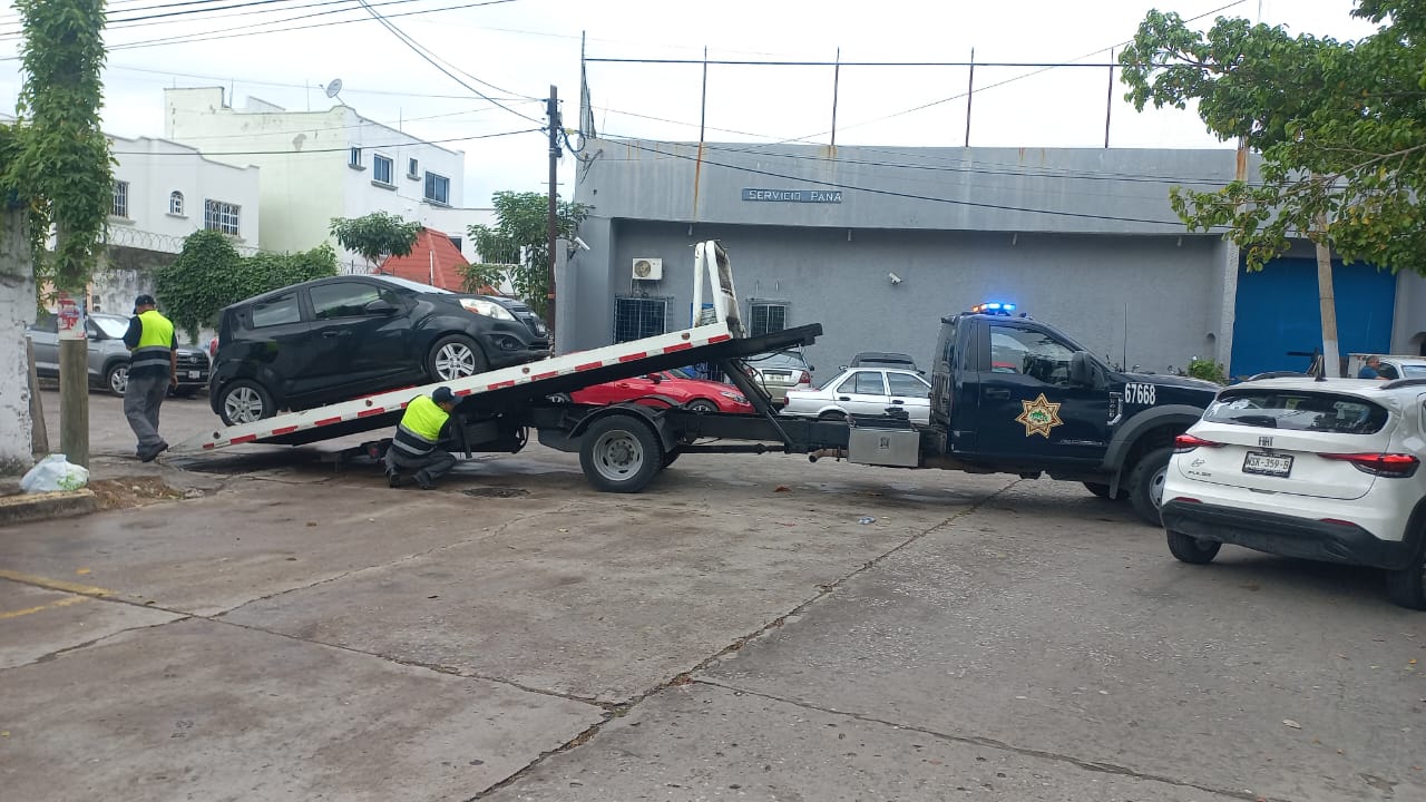 Alto a los excesos, extorsiones y abusos por agentes de la PEC: Patricia Lanestosa