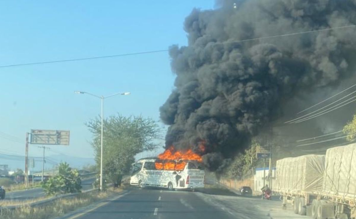 Abatimiento de ‘el Mencho’ desata bloqueos carreteros en varios estados