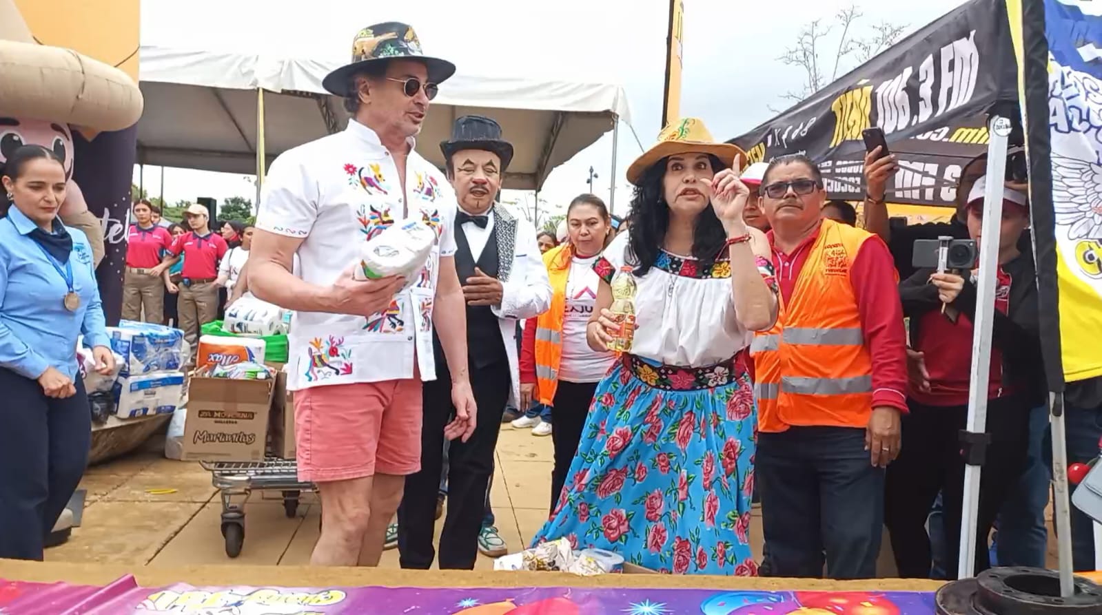 Realizan colecta en apoyo a niños con cáncer en Tabasco
