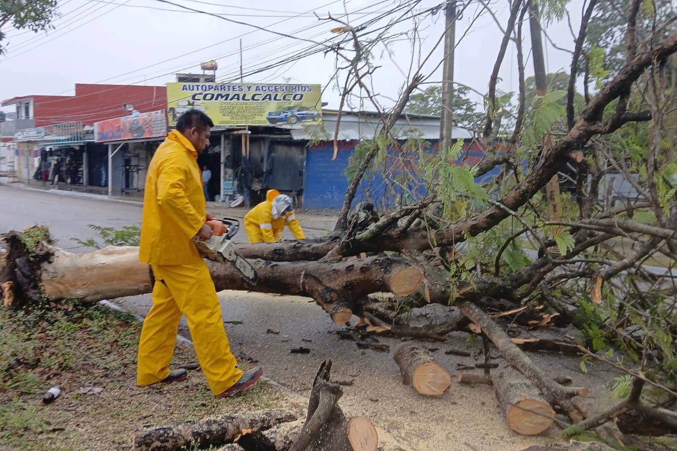 Comalcalco refuerza limpieza de drenes y bombeo ante primeras lluvias
