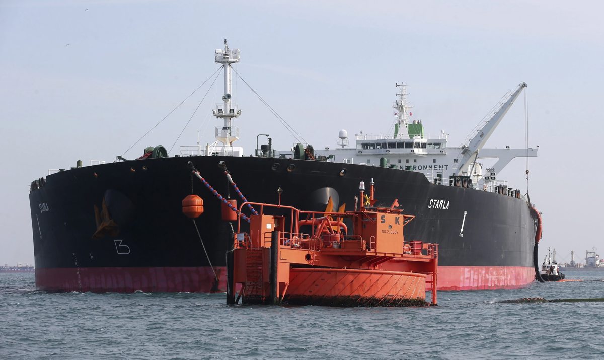 EE.UU. permitirá la llegada de un buque petrolero ruso a Cuba, según el NYT