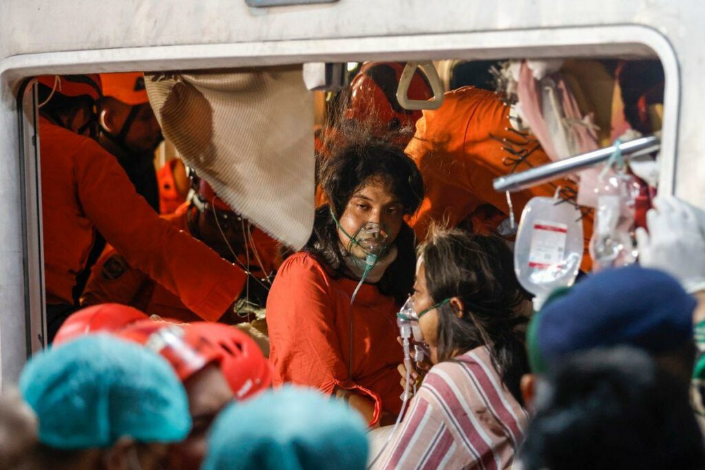 Al menos 14 mujeres mueren en el choque de dos trenes en Indonesia