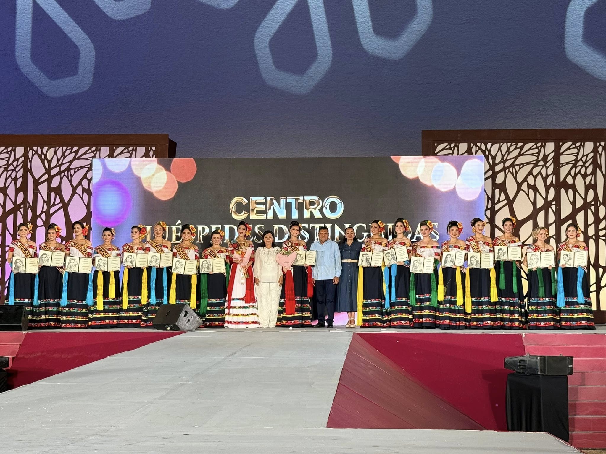Declaran a embajadoras Huéspedes Distinguidas de Centro