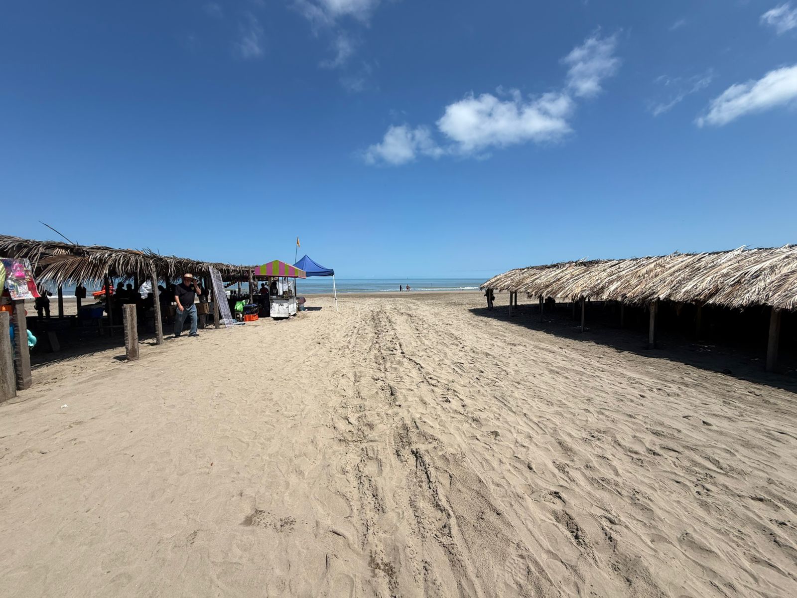 Esperan alta afluencia turística en playas de Centla