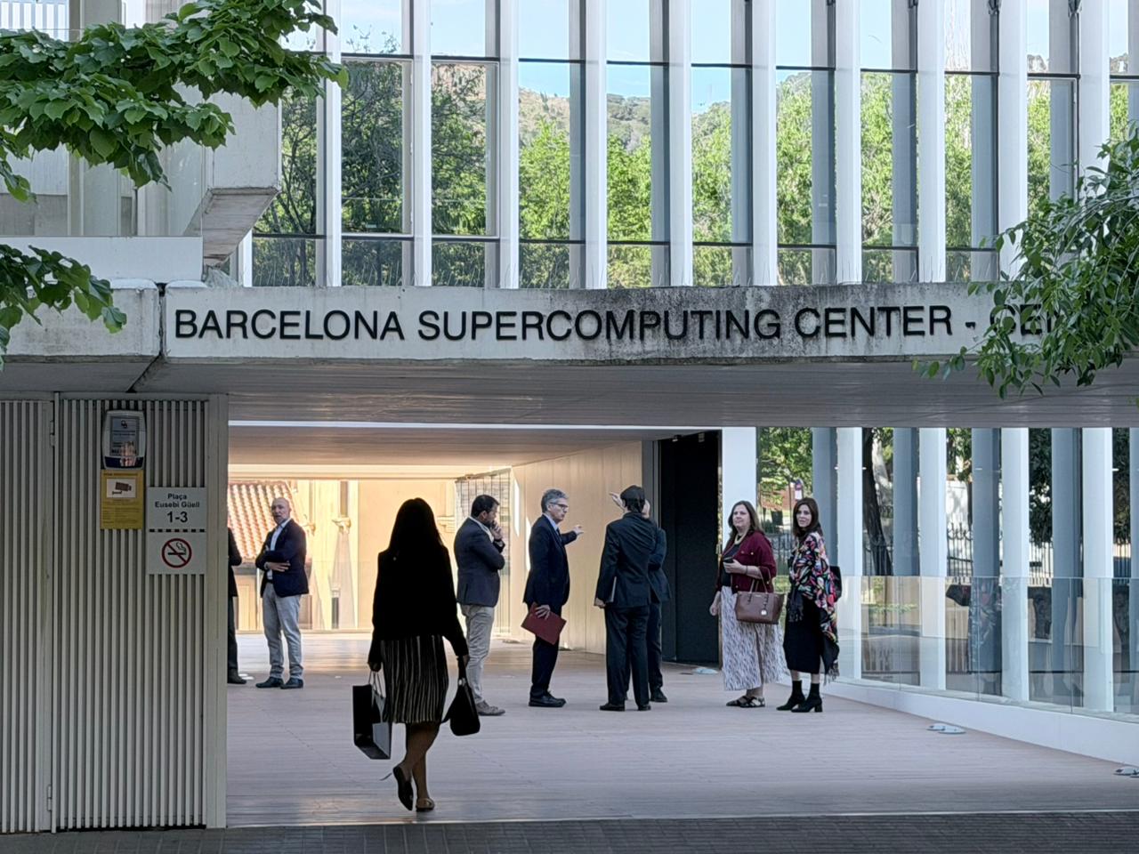 México acelera su apuesta tecnológica: Sheinbaum supervisa en Barcelona el nodo clave del supercómputo nacional