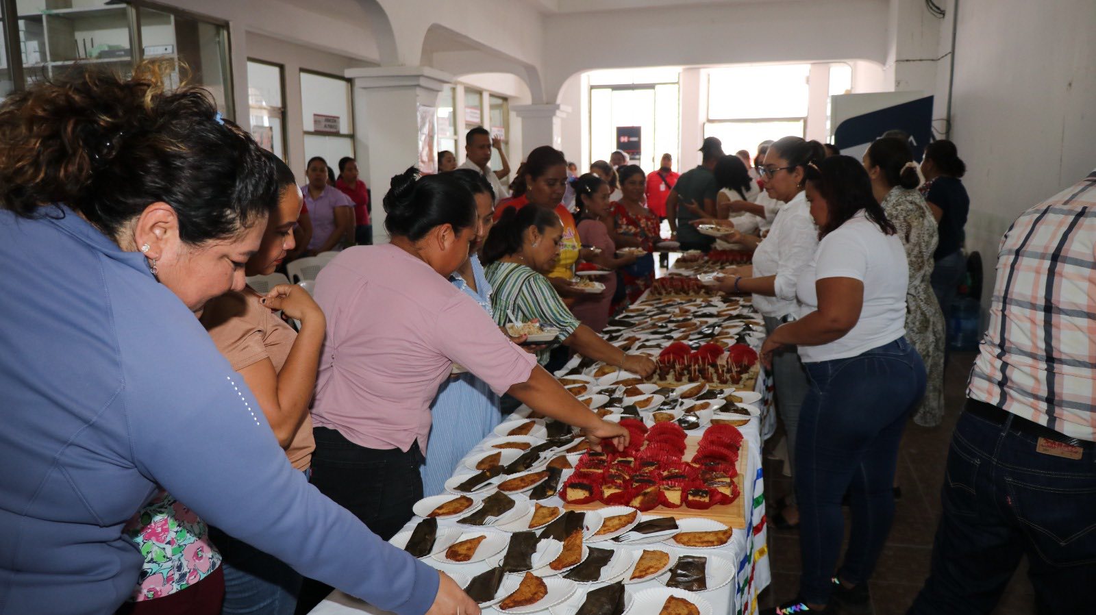 Celebran a madres trabajadoras del Ayuntamiento de Nacajuca