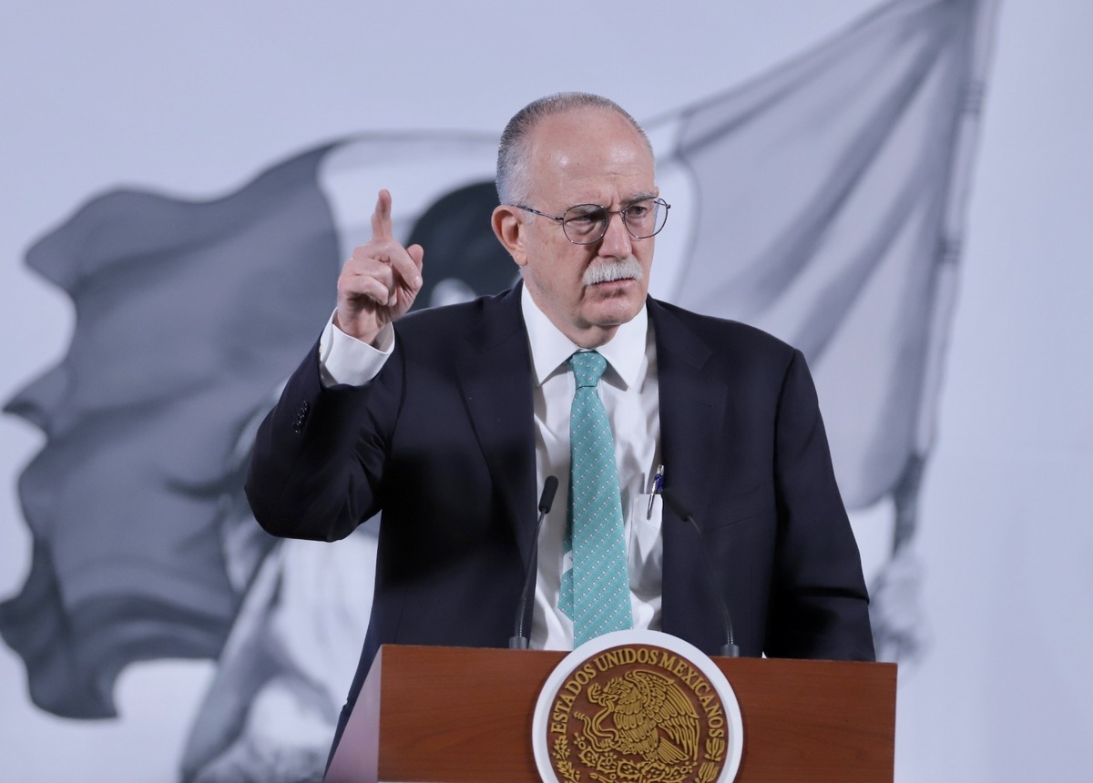 Berdegué deja Agricultura; Columba López asume el cargo