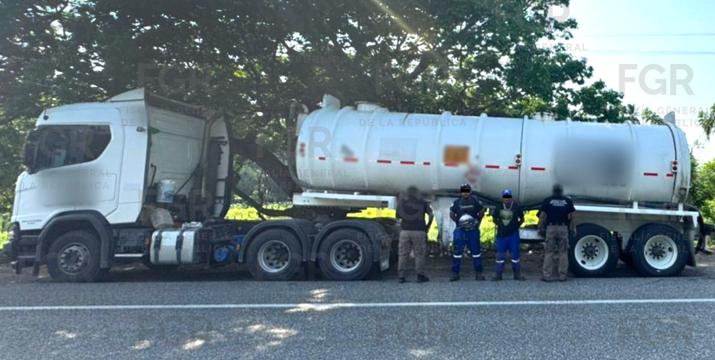 FGR investiga aseguramiento de 20 mil litros de hidrocarburo en Tabasco