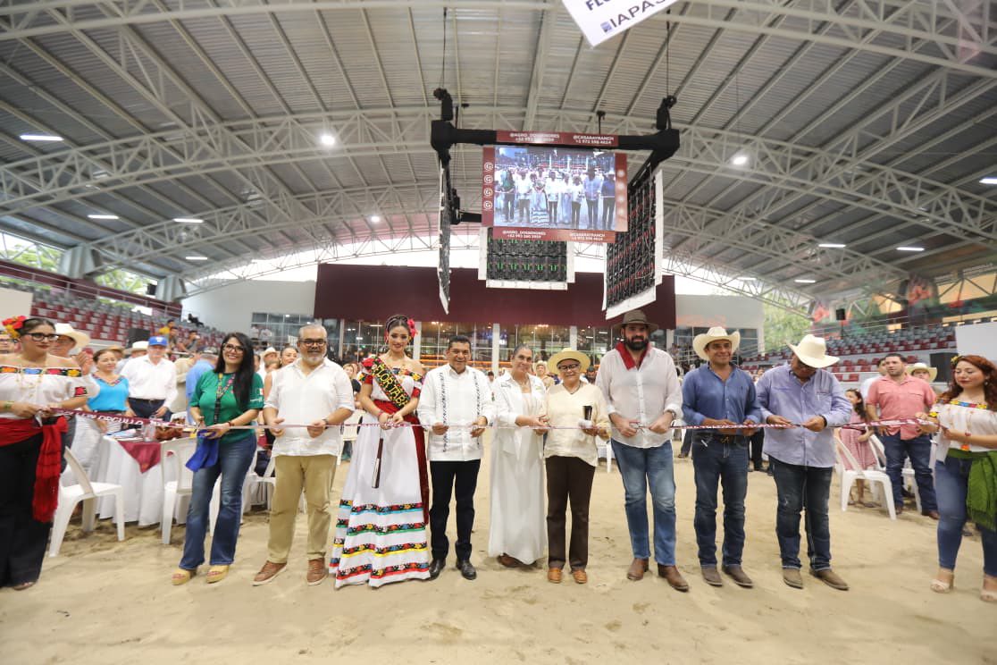 Inauguran pista ganadera en la Feria Tabasco 2026