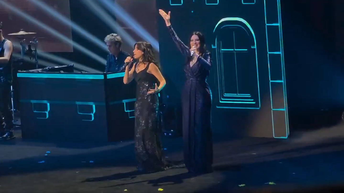 Laura Pausini y Camila Cabello sorprenden con dueto en Miami