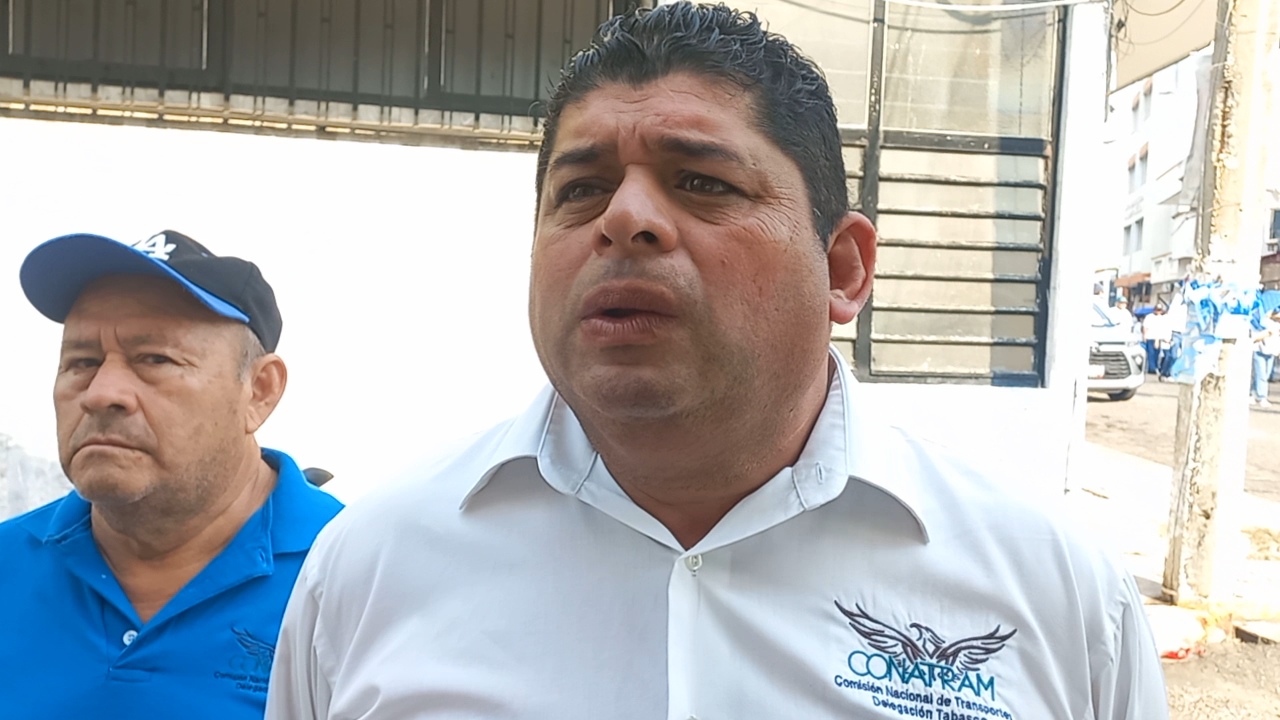 Transportistas de CONATRAM dan voto de confianza a Edgar Soberanis en la SICT Tabasco