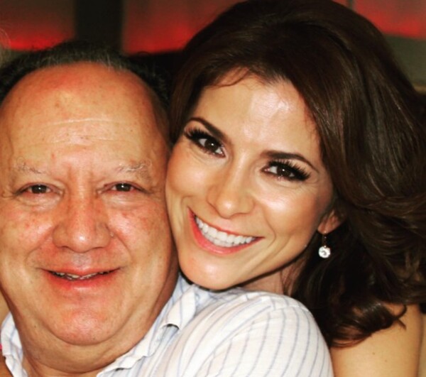 Muere el padre de Alessandra Rosaldo a los 84 años