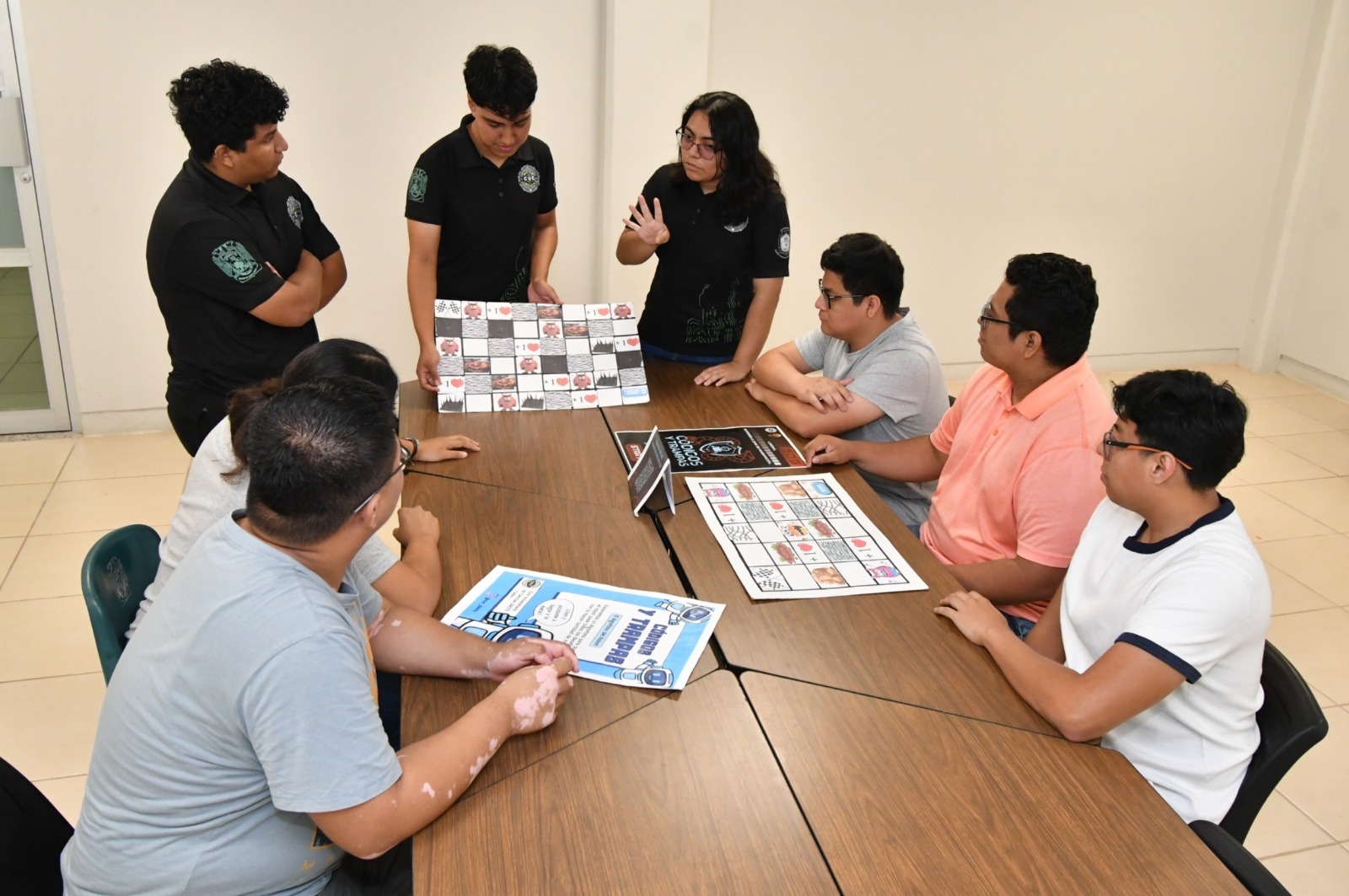 Estudiantes de la UJAT obtienen Primer Lugar en Concurso de Talleres de Divulgación Científica
