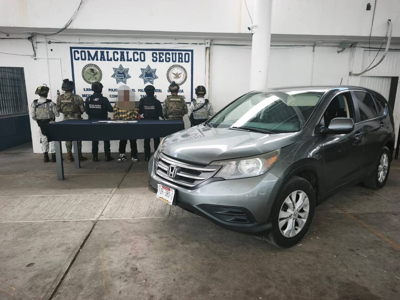 Detienen en Comalcalco a sujeto con marihuana y arma de fuego
