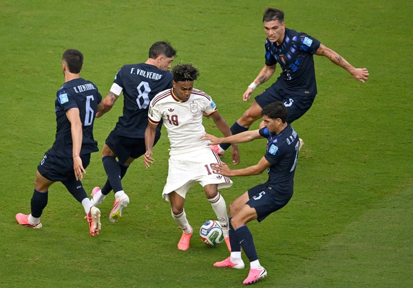 España elimina a Uruguay y avanza como líder del Grupo H en el Mundial 2026