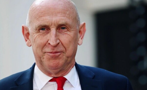 John Healey asume Finanzas en Reino Unido tras dejar Defensa por desacuerdo con Starmer