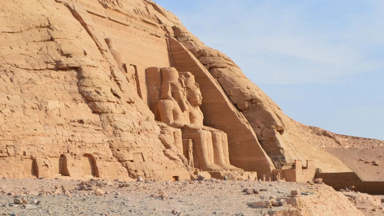 Hallan tumbas milenarias y ciudad bizantina en Egipto