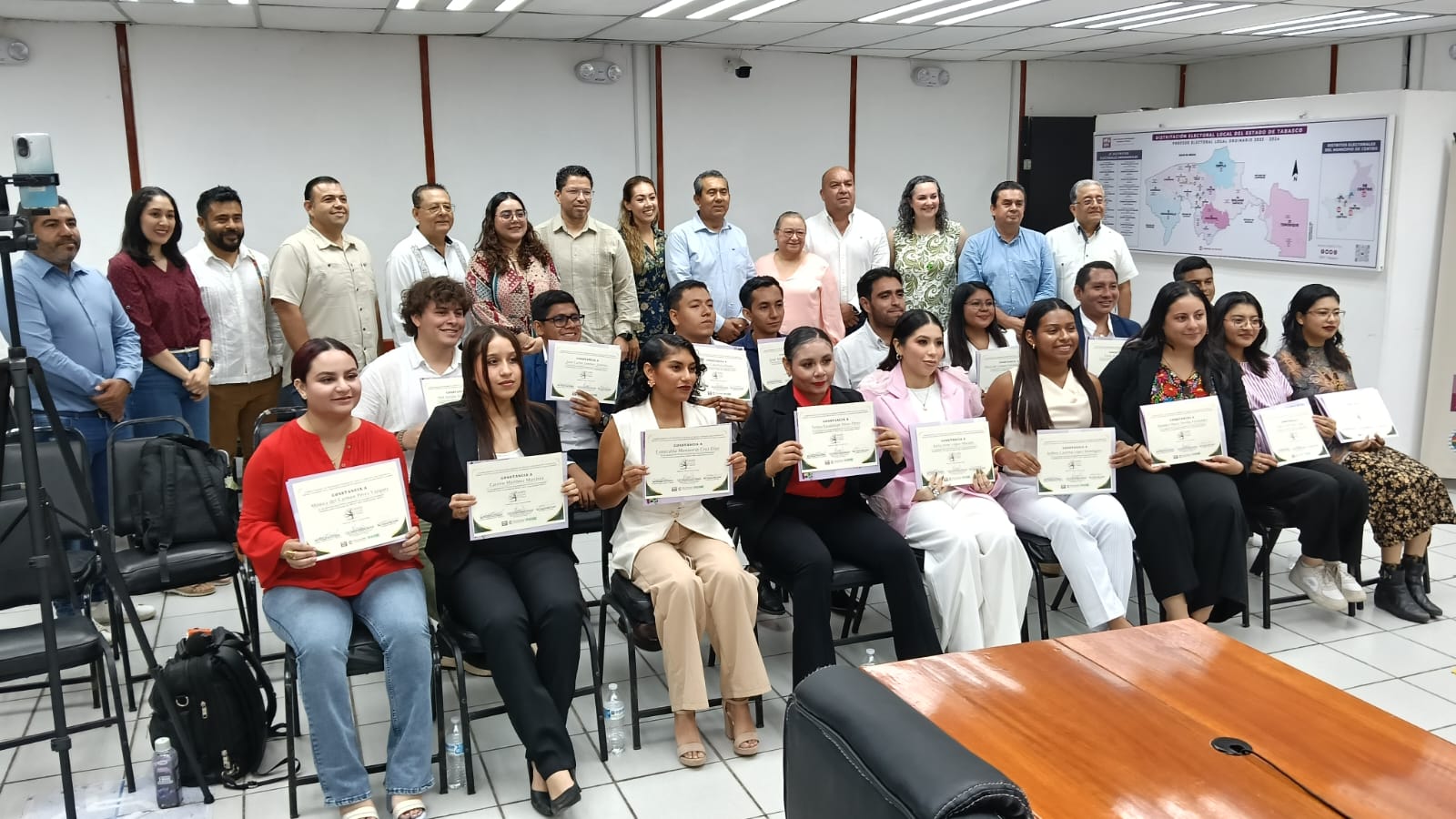 IEPCT gradúa a la primera generación de la Escuela de Participación Ciudadana