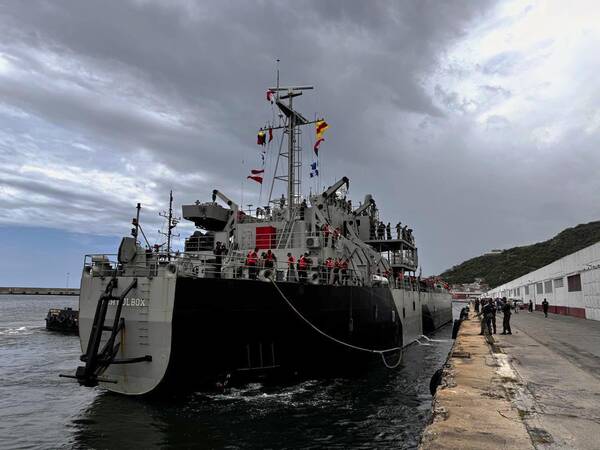 México llega a Venezuela con barcos cargados de alimento, agua y esperanza