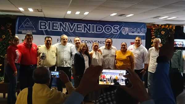 Surge bloque opositor «resistencia empresarial» conformado por partidos políticos y UDT